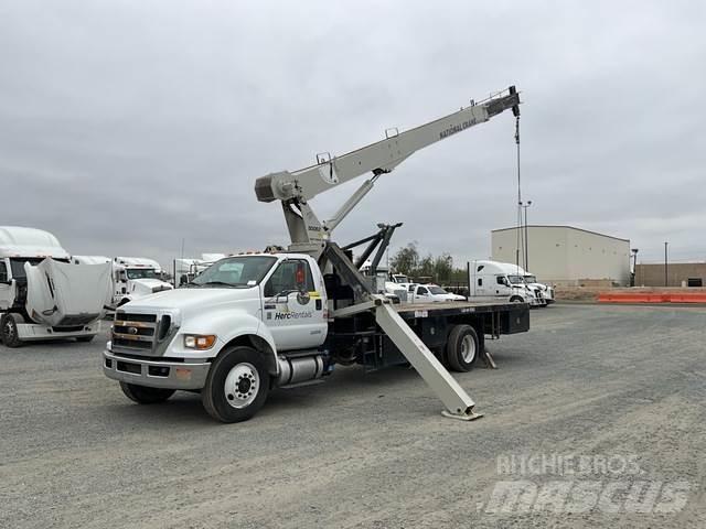 Ford F-750 Flatbed / Dropside trucks