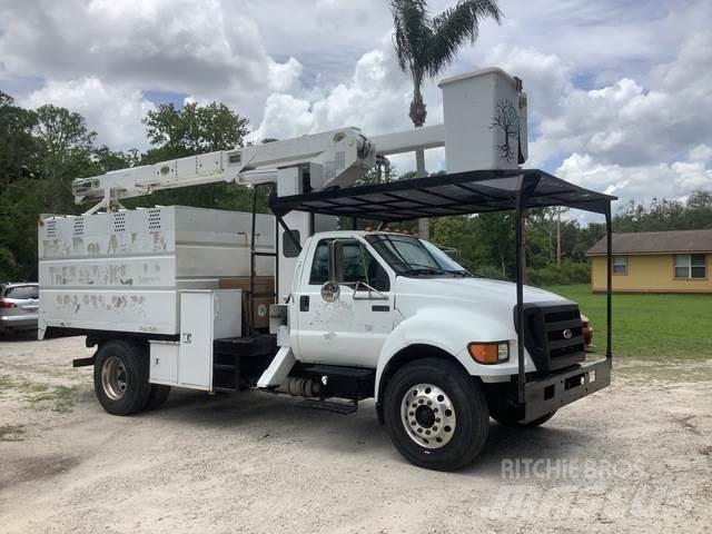 Ford F-750 Truck & Van mounted aerial platforms