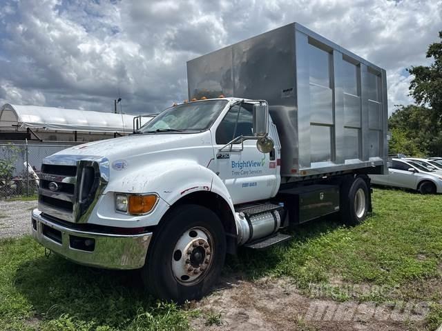 Ford F-750 Wood chip trucks