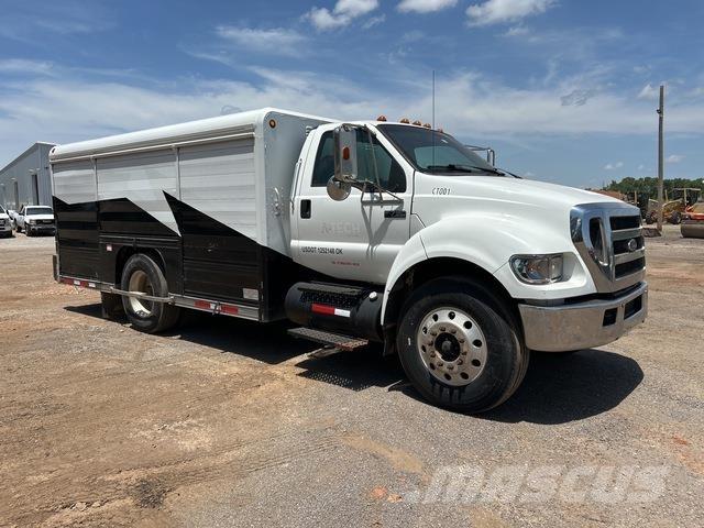 Ford F-750 Tanker trucks