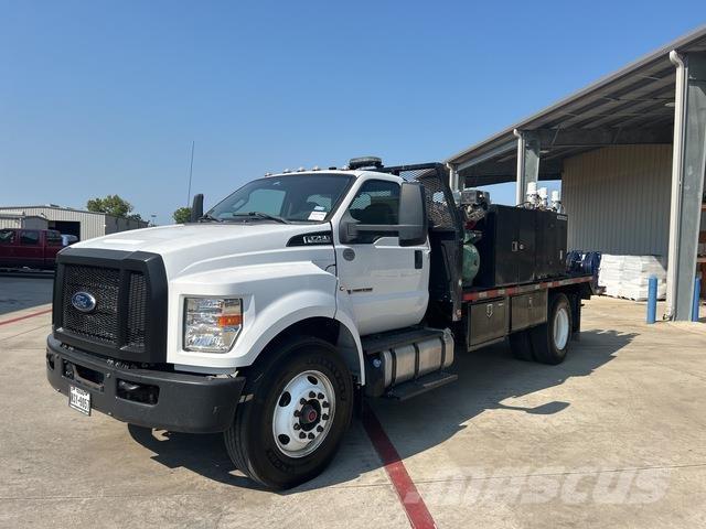 Ford F-750 Tanker trucks