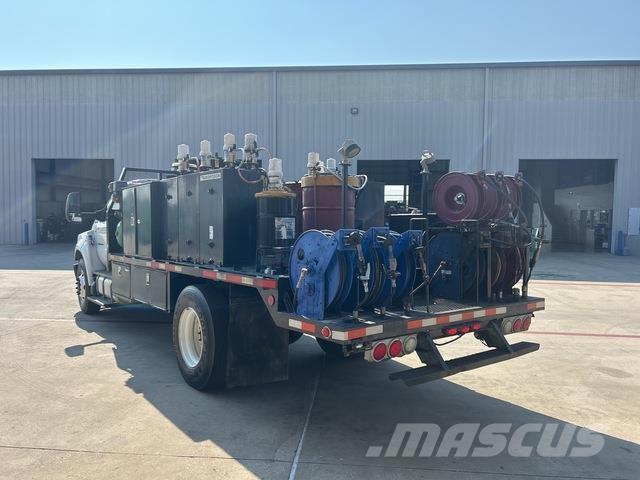 Ford F-750 Tanker trucks