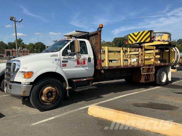 Ford F-750 Municipal / general purpose vehicles