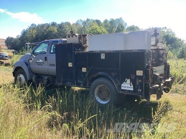 Ford F-750 Municipal / general purpose vehicles