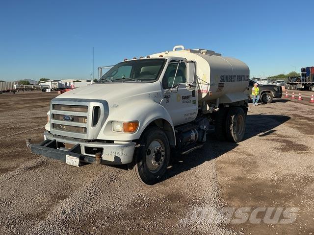 Ford F-750 Water tankers