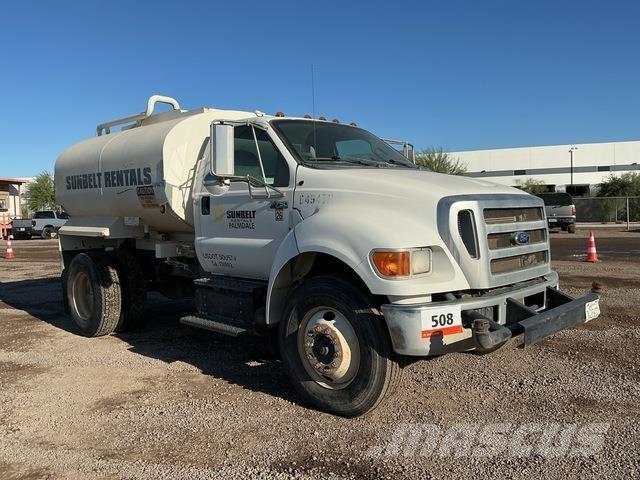 Ford F-750 Water tankers