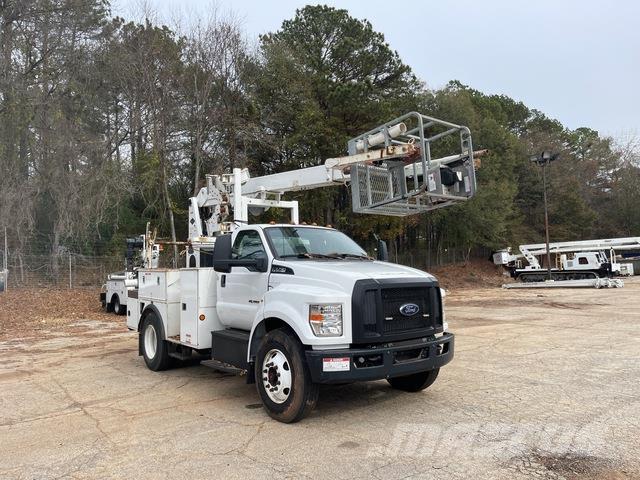 Ford F-750 4X2 Truck & Van mounted aerial platforms