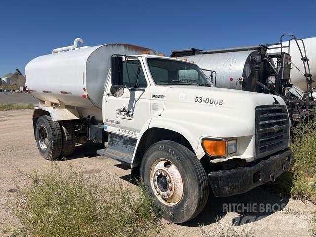 Ford F-800 Water tankers