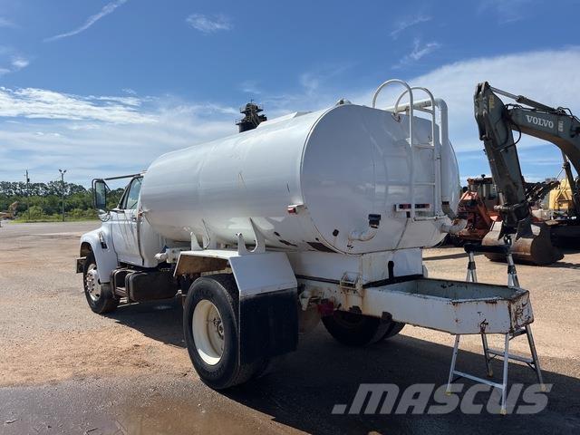 Ford F-800 Water tankers