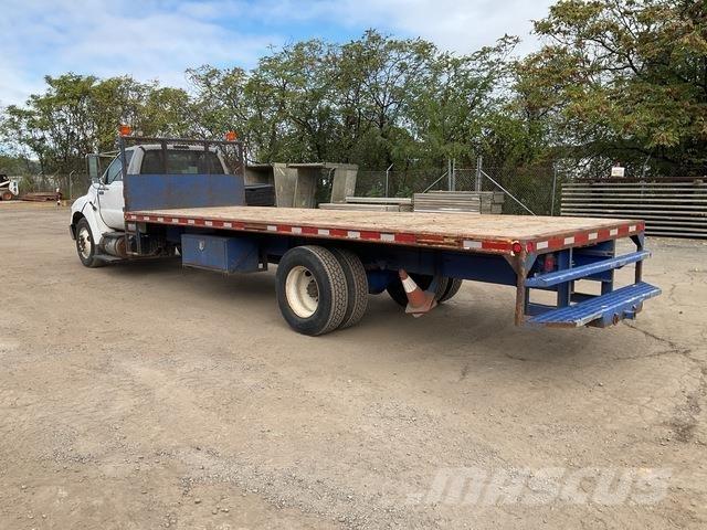 Ford F650 Flatbed / Dropside trucks