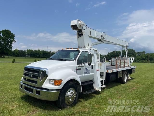 Ford F750 Flatbed / Dropside trucks