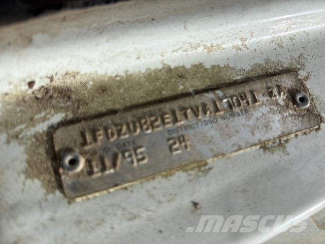 Ford L8000 Water tankers