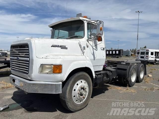 Ford L9000 Tractor Units