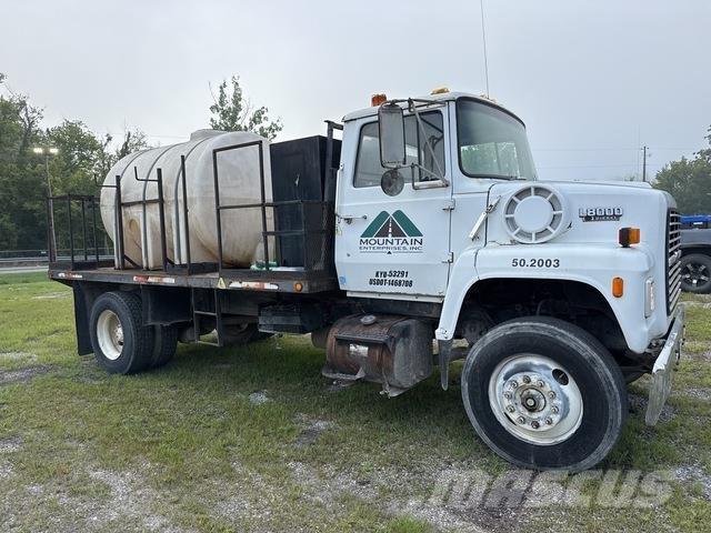 Ford LNT8000 Construction - Others