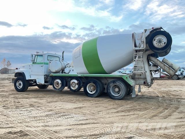 Ford LT9000 Other trucks