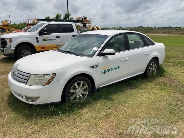 Ford Taurus Cars
