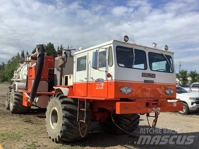  Foremost Delta Combi / vacuum trucks