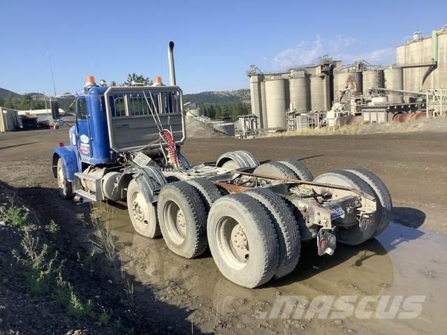 Freightliner  Tractor Units