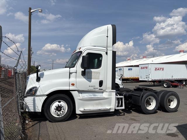 Freightliner  Tractor Units