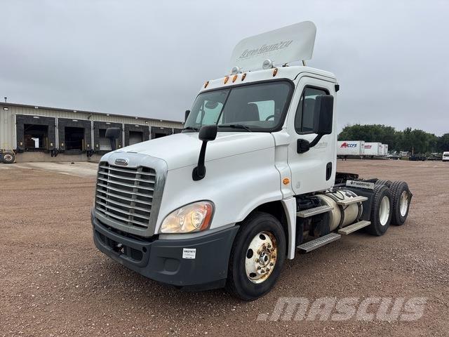 Freightliner  Tractor Units
