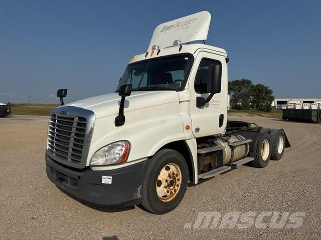 Freightliner  Tractor Units