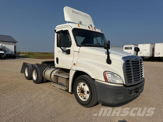 Freightliner  Tractor Units