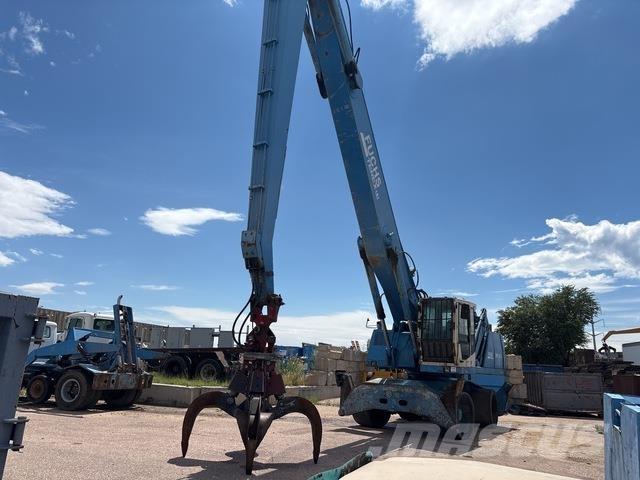 Fuchs MHL360 Waste / industry handlers