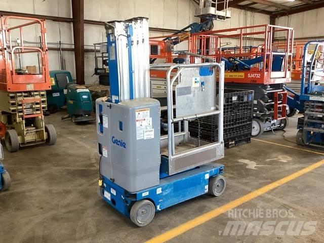 Genie GR-20 Vertical mast lifts