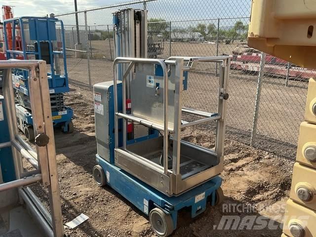 Genie GR-20 Vertical mast lifts