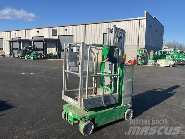 Genie GR20 Vertical mast lifts