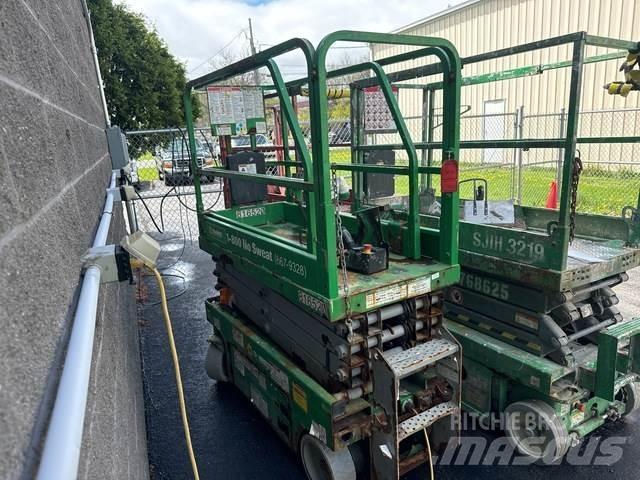 Genie GS-1930 Scissor lifts