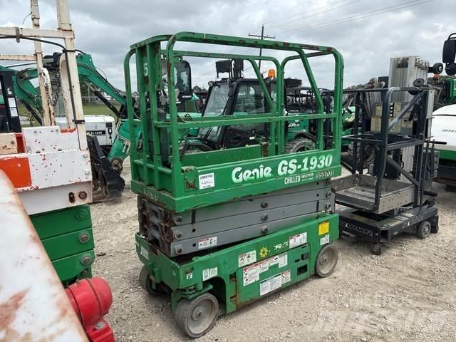 Genie GS-1930 Scissor lifts