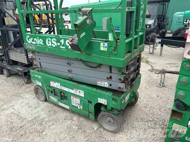 Genie GS-1930 Scissor lifts