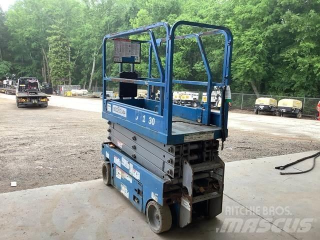 Genie GS-1930 Scissor lifts