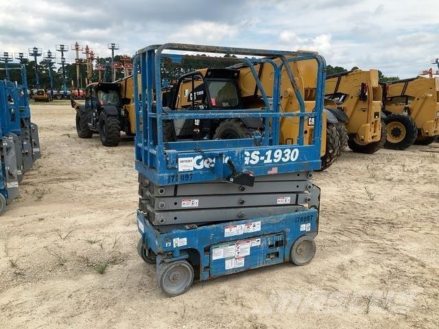 Genie GS-1930 Scissor lifts