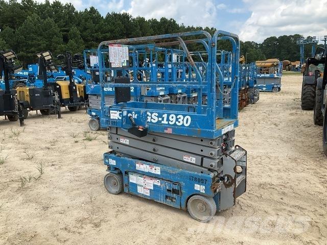Genie GS-1930 Scissor lifts