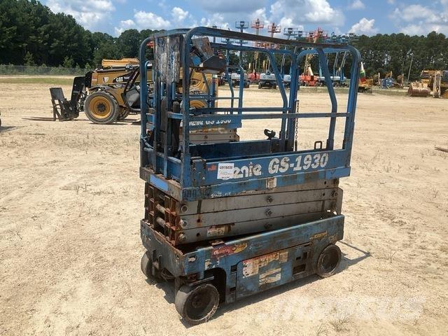 Genie GS-1930 Scissor lifts