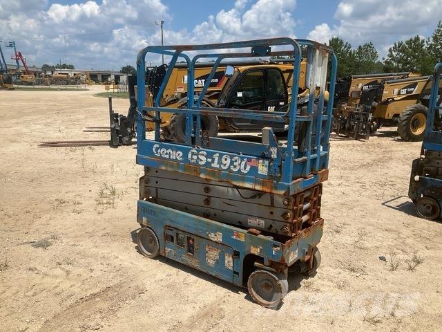 Genie GS-1930 Scissor lifts