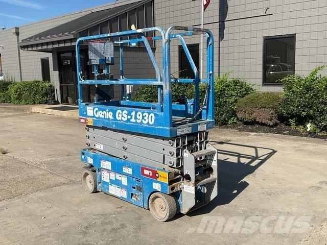 Genie GS-1930 Scissor lifts