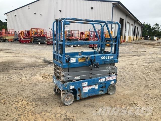 Genie GS-1930 Scissor lifts