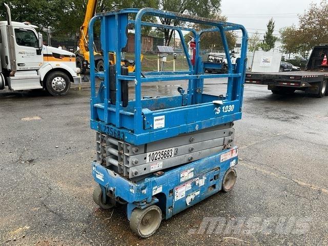 Genie GS-1930 Scissor lifts