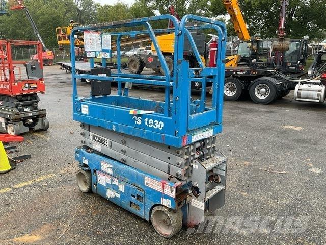 Genie GS-1930 Scissor lifts