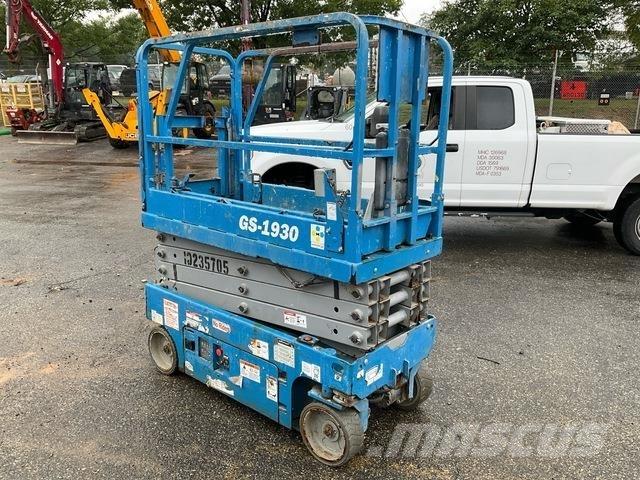 Genie GS-1930 Scissor lifts