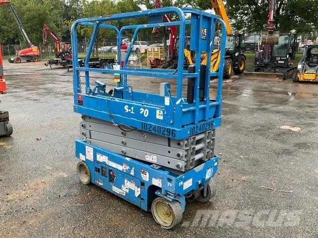 Genie GS-1930 Scissor lifts