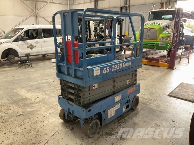 Genie GS-1930 Scissor lifts