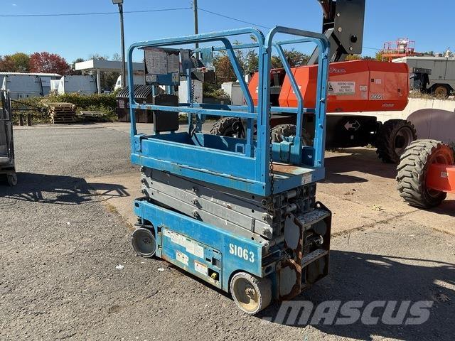 Genie GS-1930 Scissor lifts