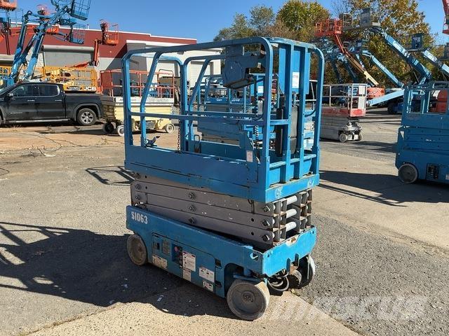 Genie GS-1930 Scissor lifts