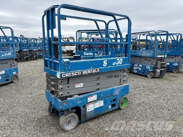 Genie GS-1930 Scissor lifts