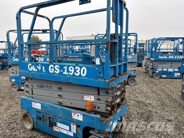 Genie GS-1930 Scissor lifts