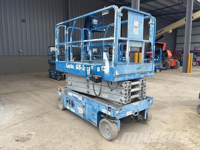 Genie GS-2646 Scissor lifts